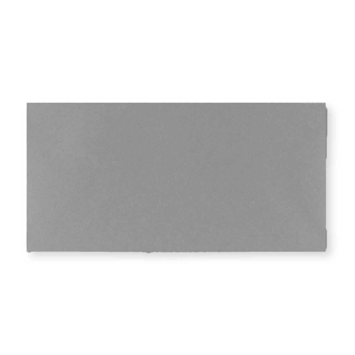 110x220 mm (DL) Mörkgrått kuvert