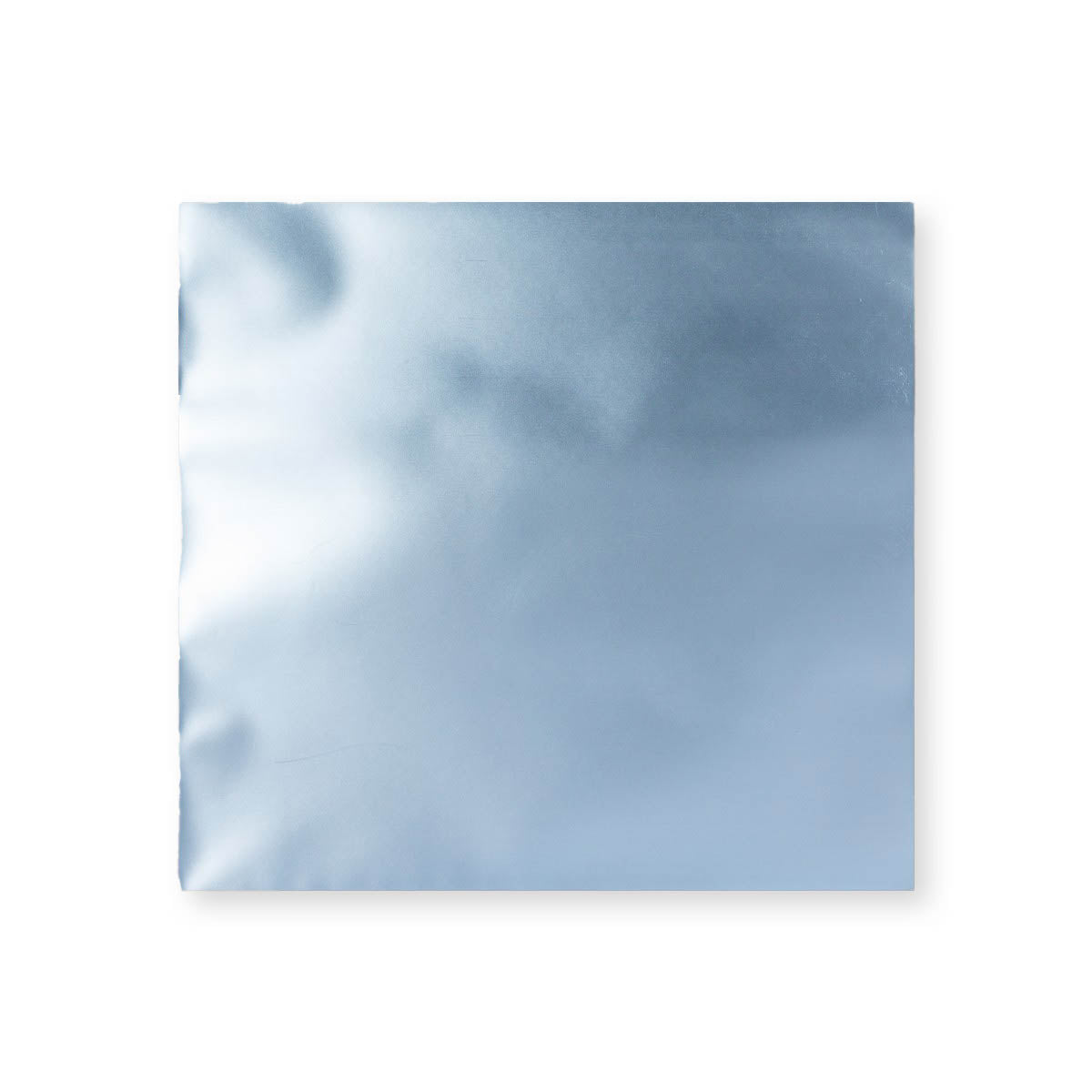 Färgade mattfolierade påsar