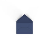 Marinblått kuvert 62x94 mm