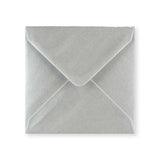 130x130 mm Metalliskt kuvert i silver